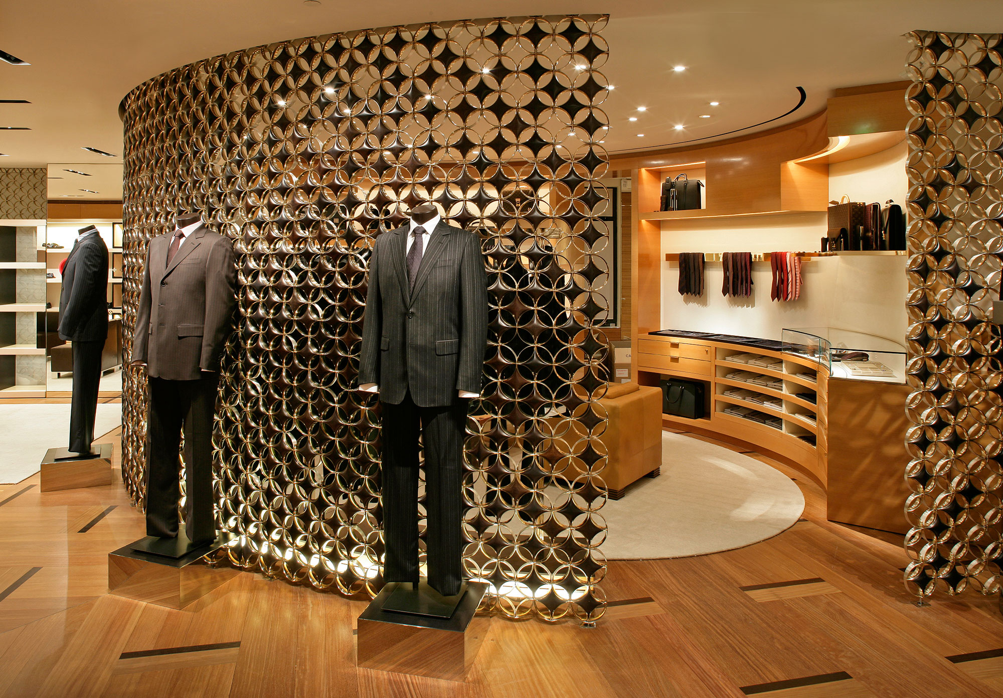 Louis Vuitton store Champs-Elysees – Basic facts