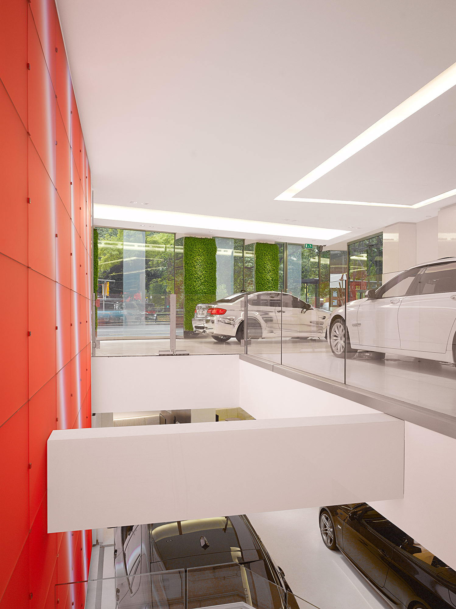 BMW PARK LANE, London Carbondale