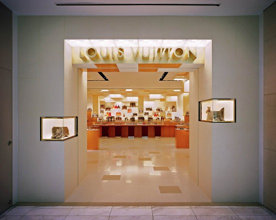 File:Le magasin Louis Vuitton Matsuya Ginza (Tokyo) (28834352748