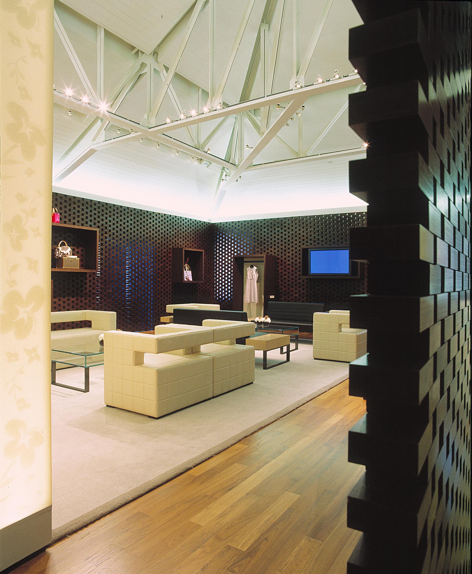 LV WAIKIKI VIP ROOM FURNITURE, Hawaii Carbondale