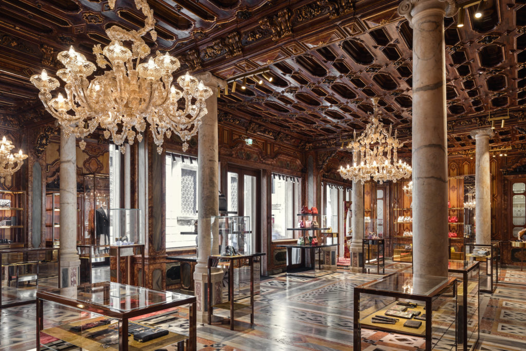 Dolce & Gabbana, Venise - Carbondale