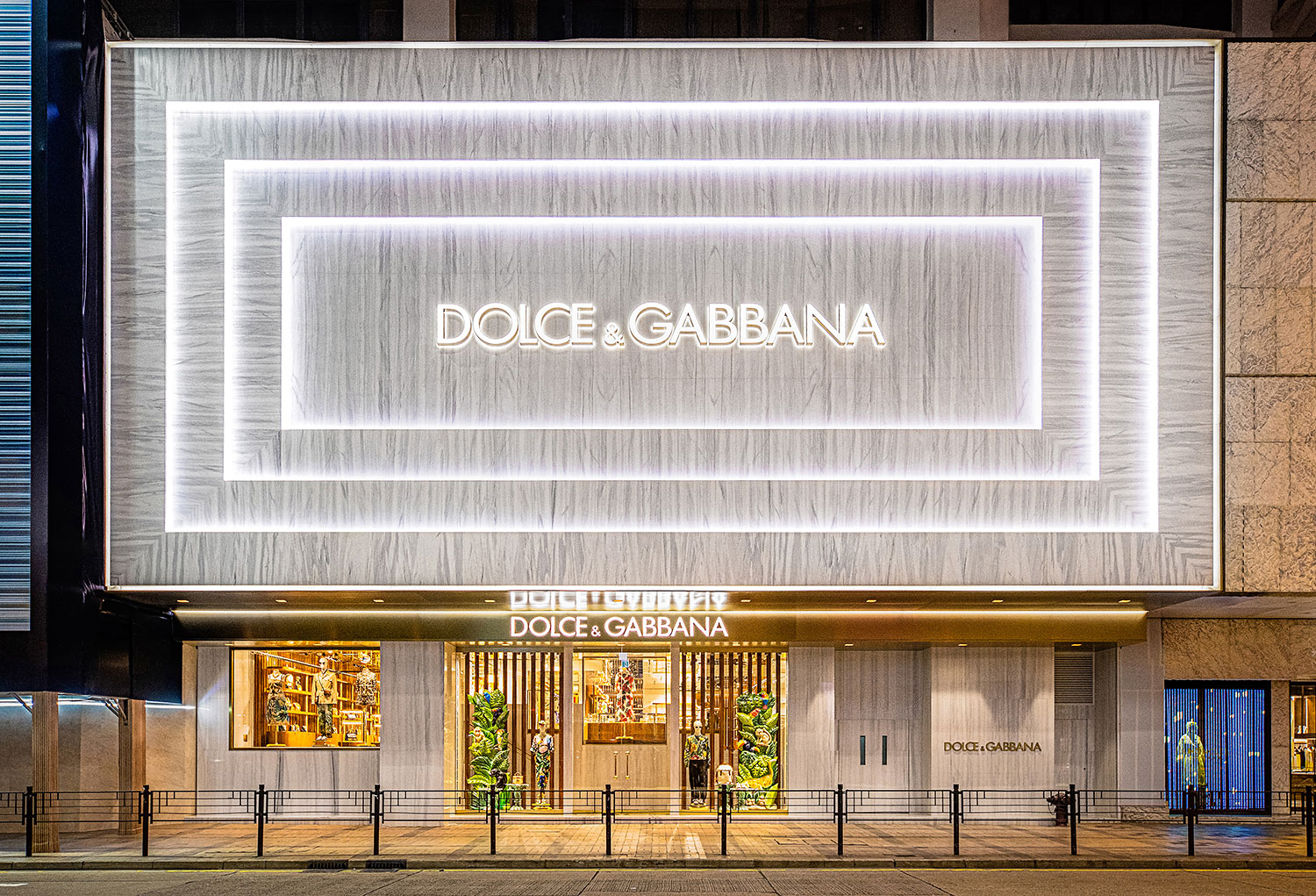 dolce gabbana store locator